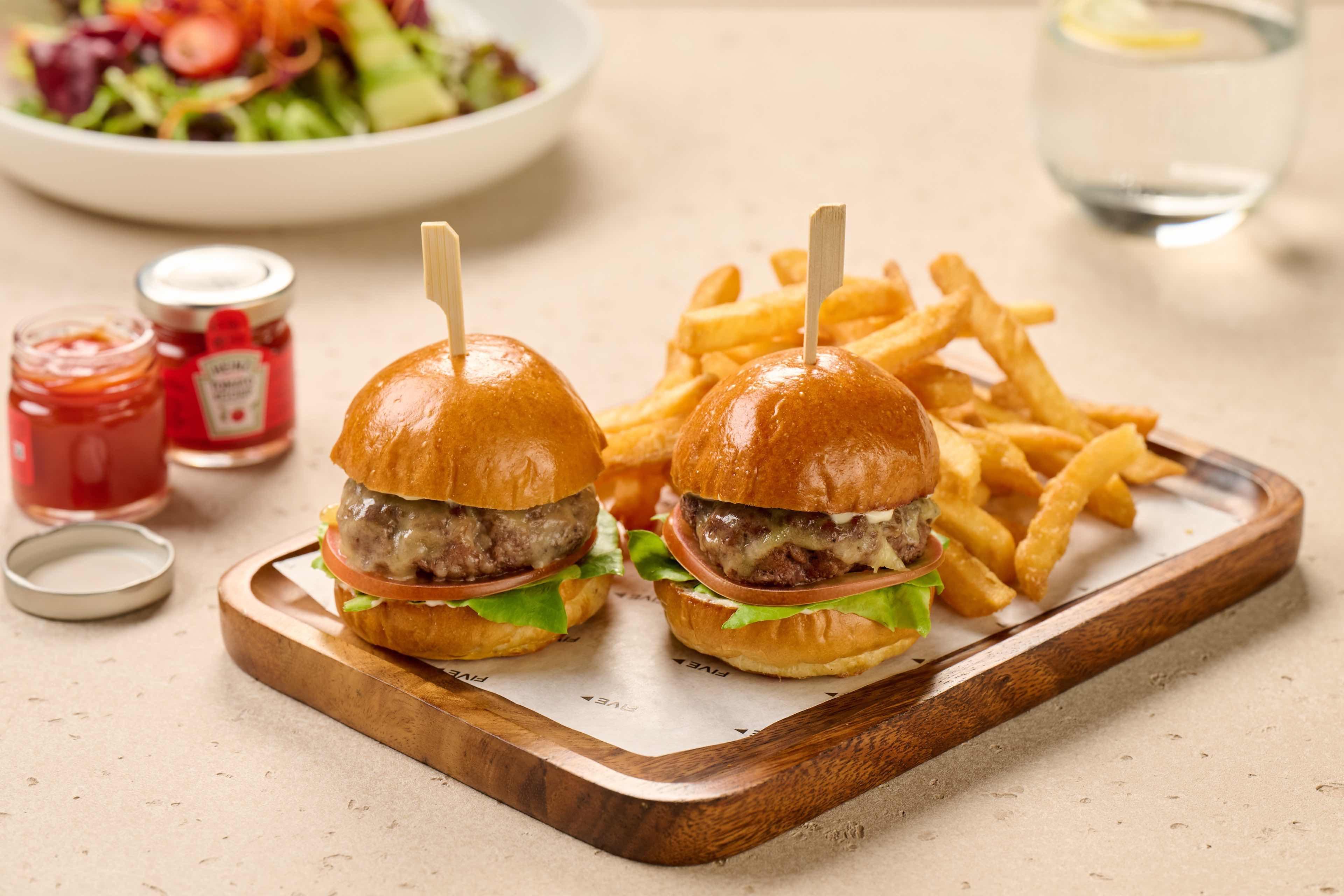 WAGYU BEEF SLIDERS